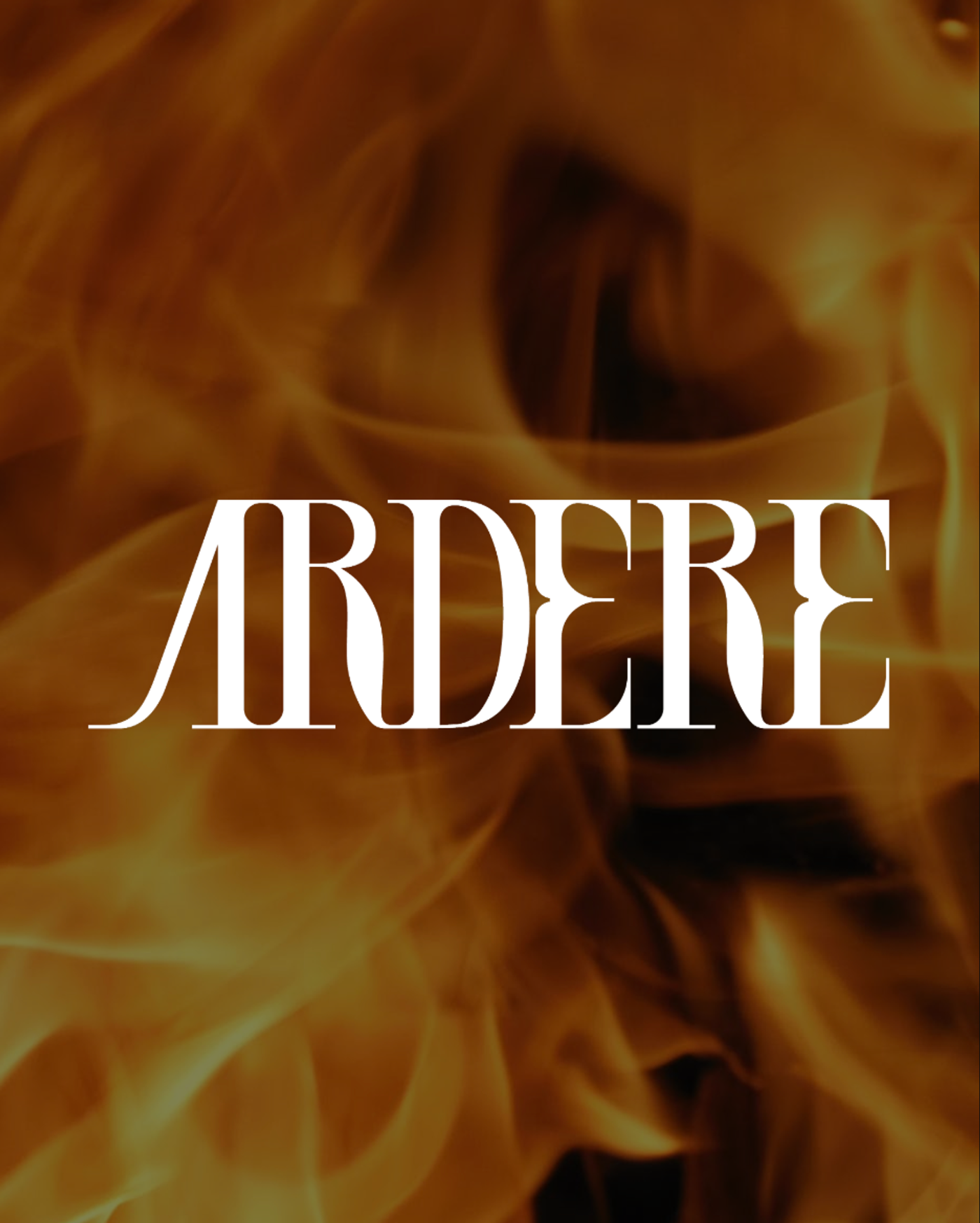 Logo ARDERE in caratteri serif bianchi su sfondo sfumato marrone-oro con texture astratta e organica