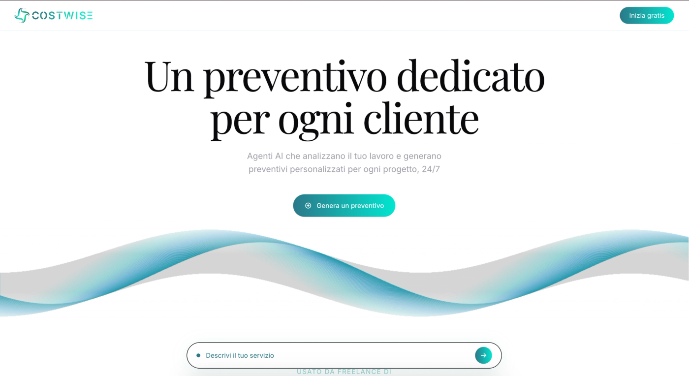 Interfaccia Costwise con logo turchese, titolo nero, bottoni turchesi e onde decorative blu-grigie su sfondo bianco