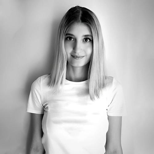 Portrait of Emma Nicoli, web designer and developer