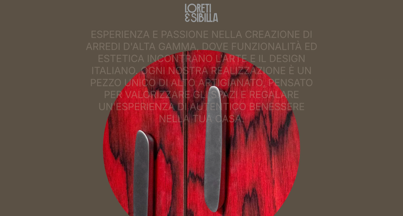 Maniglie grigie su pannello rosso di design italiano realizzato da Loreti & Sibilla Srl