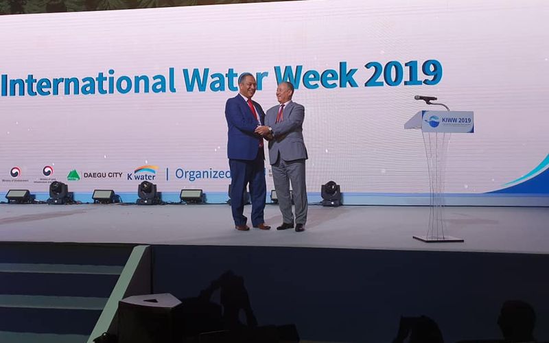 Discussion to host international water conference in Algeria