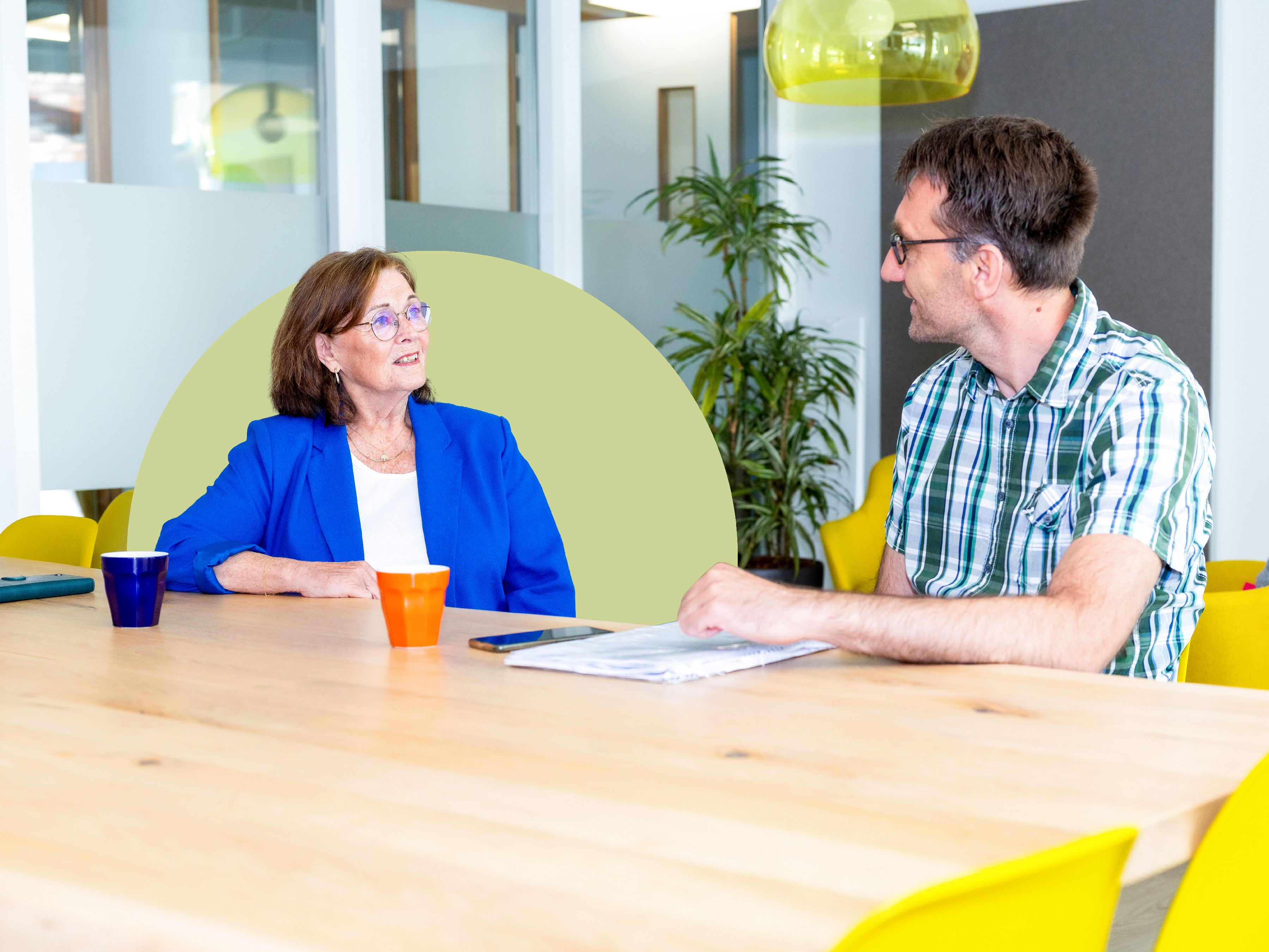 Foto van Hilke op kantoor