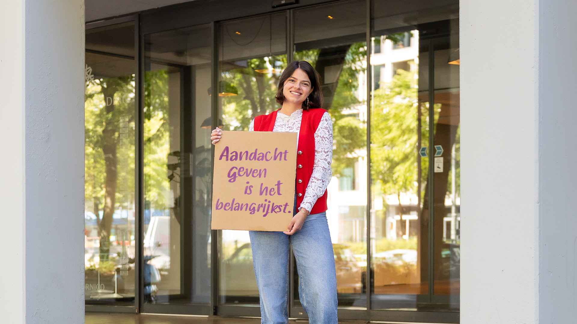 Foto van Marsha - vrijwilligster Vervolghulp buiten