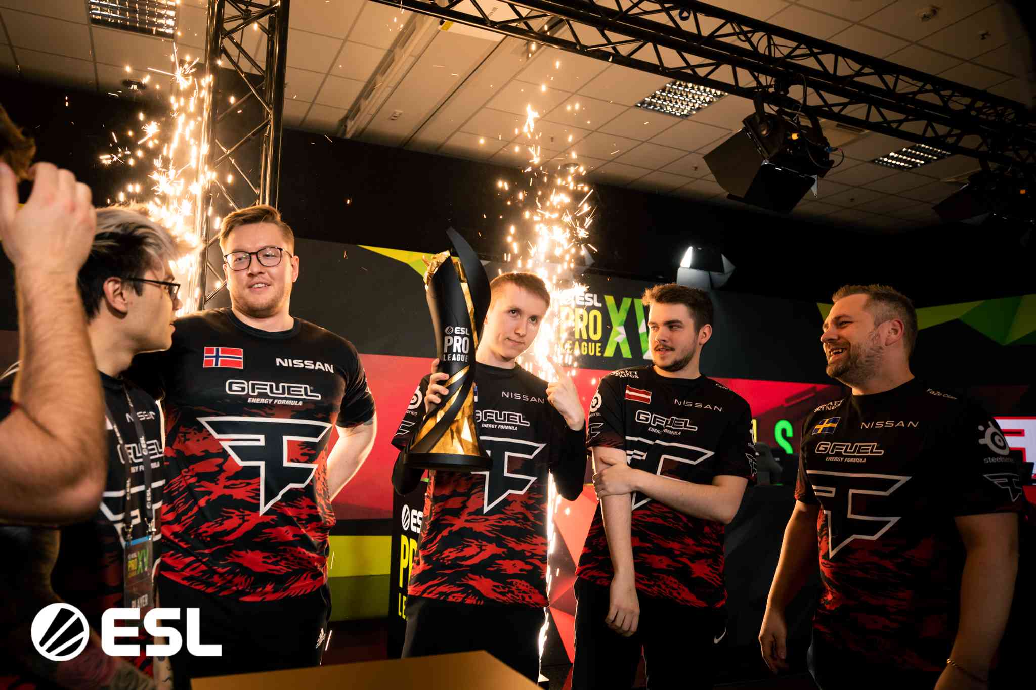 FaZe Clan hold up the trophy after winning the ESL Pro League 15