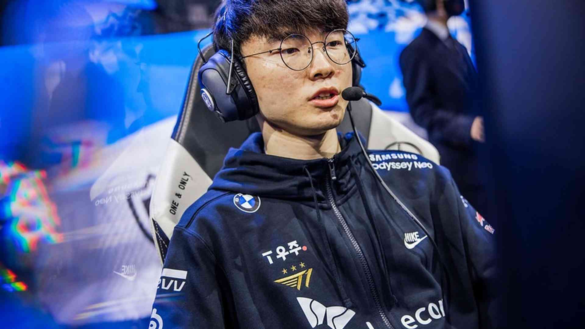 T1 Faker set to take a break following right hand injury
