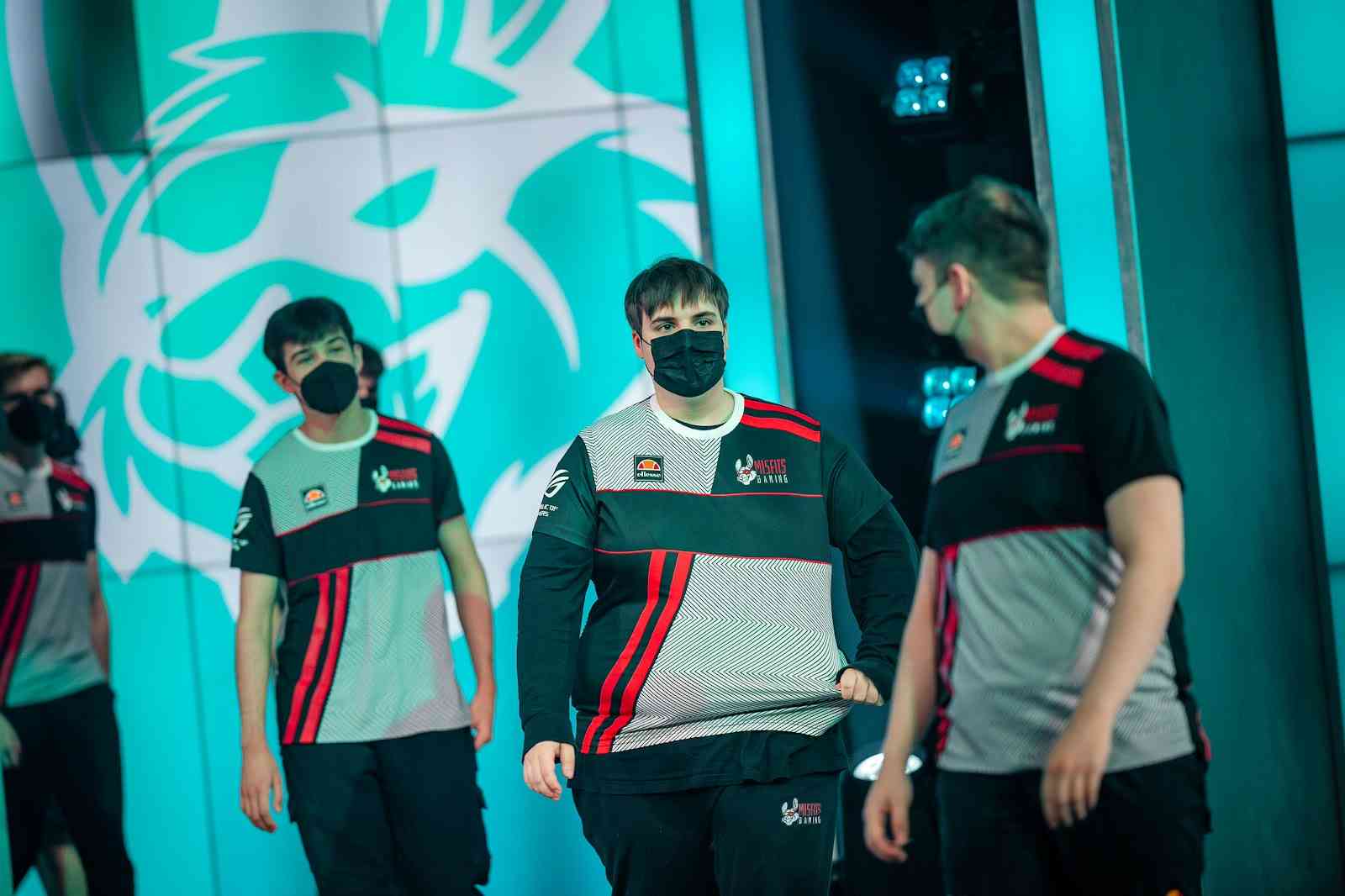 MSF Irrelevant walks on stage with his team mates ahead of a game in the LEC Summer Split