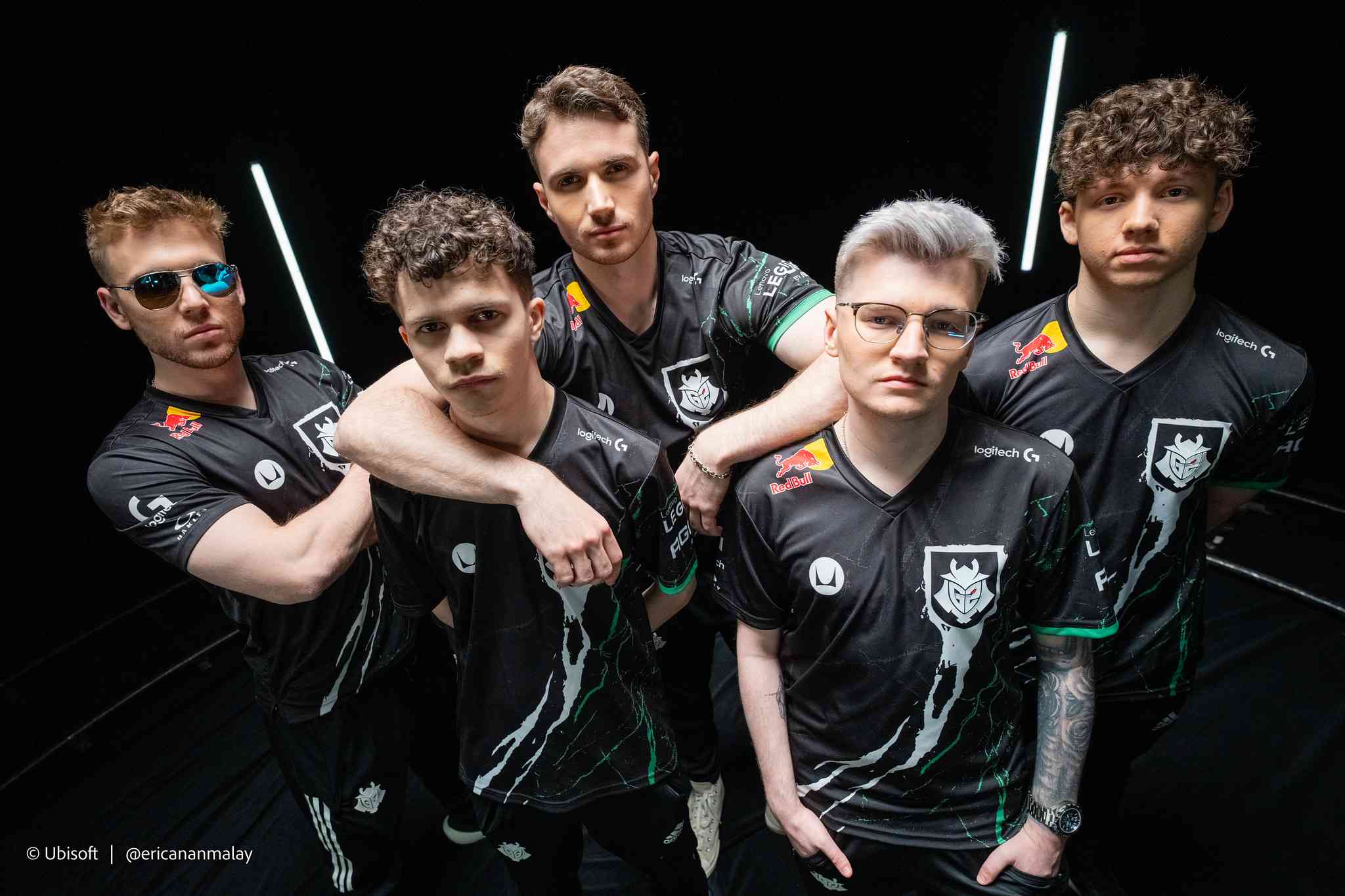 The roster for G2 pose together at the Six Invitational 23 media day.