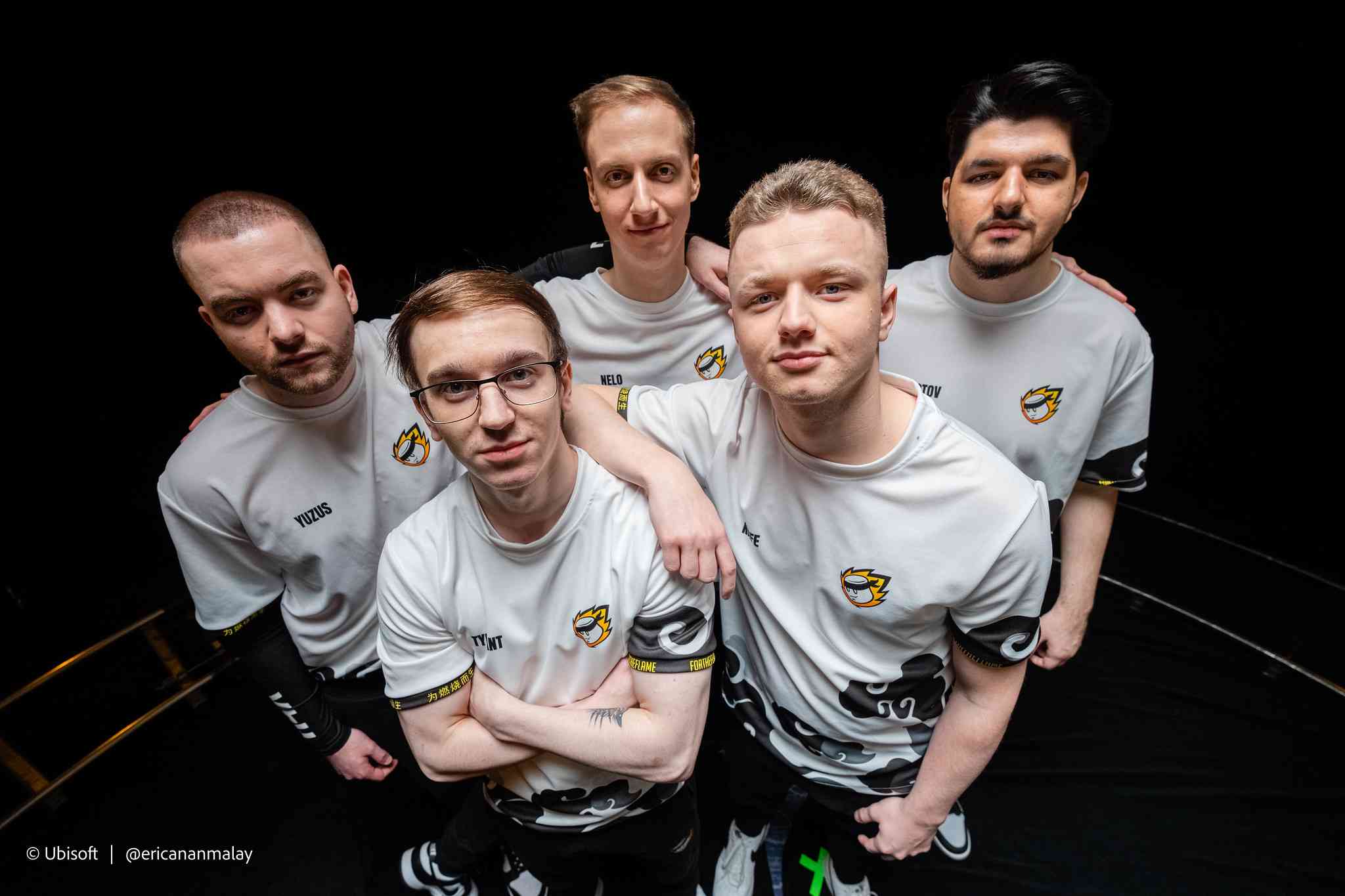 The roster for MNM pose together for the Six Invitational 23 media day.