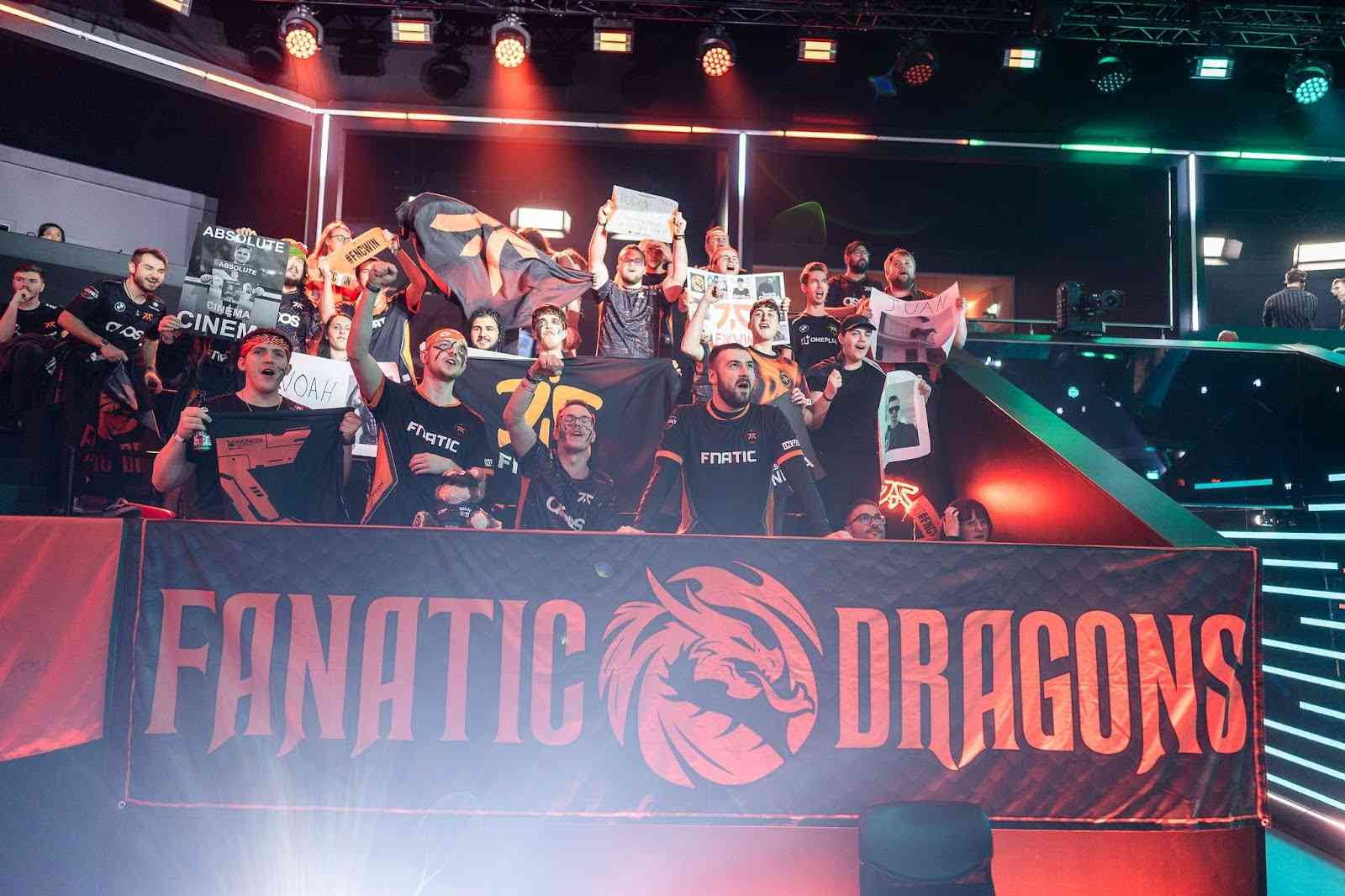 Fnatic fans take the stage by storm whenever their team is on. Image by Wojciech Wandzel/Riot Games