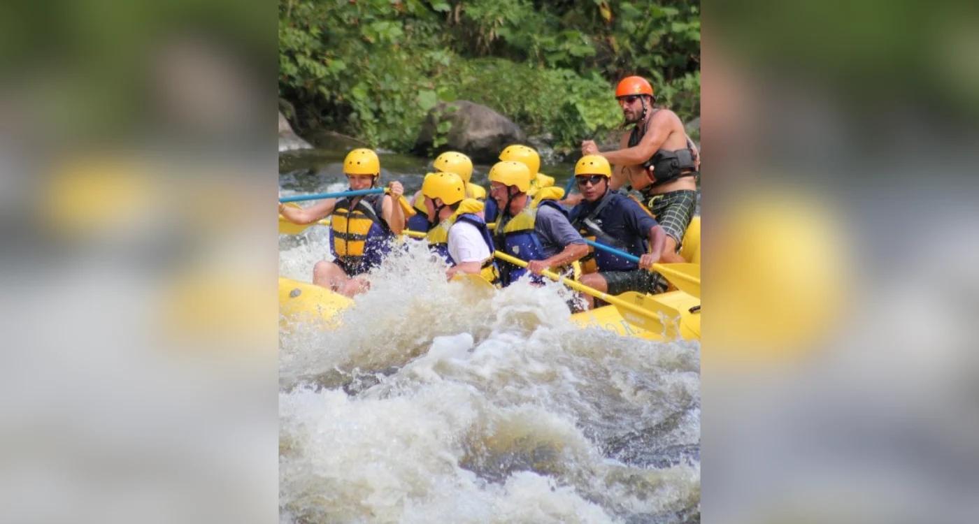 Canotaje & Rafting en el Río Urubamba / Chuquicahuana (Rápidos Clase III-IV)