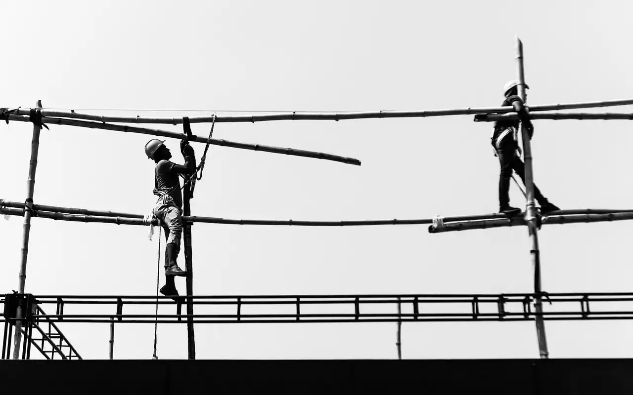 Software Architecture Decay Protecting Business Velocity