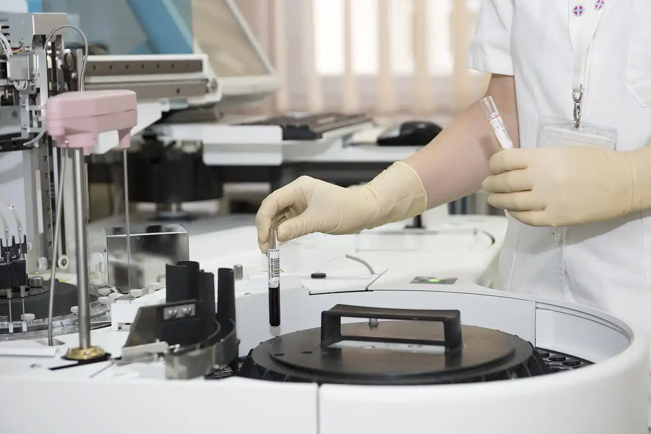 Simple concept image for The Healthcare Technology Experience Report