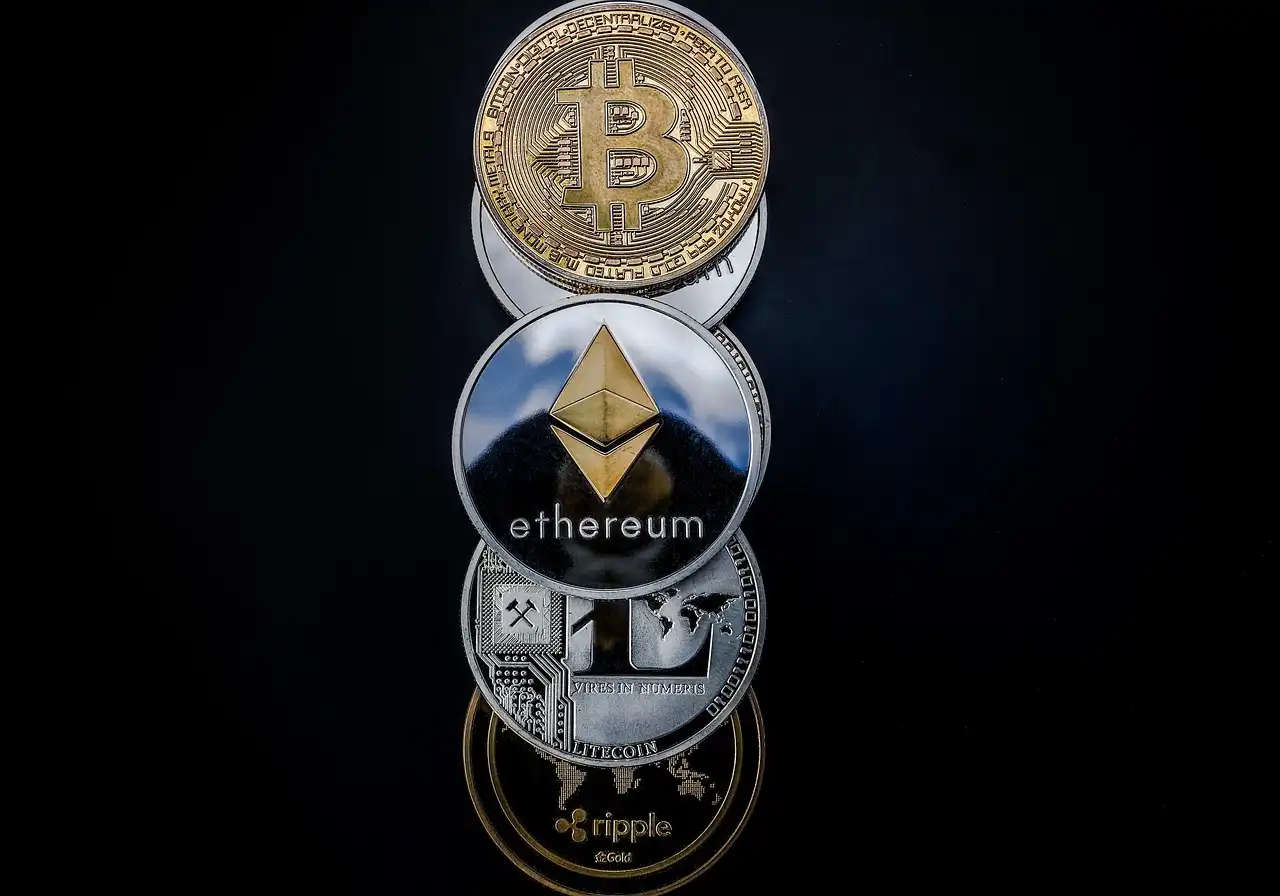 Dark slightly abstract background for The Blockchain Modernization Insight Brief