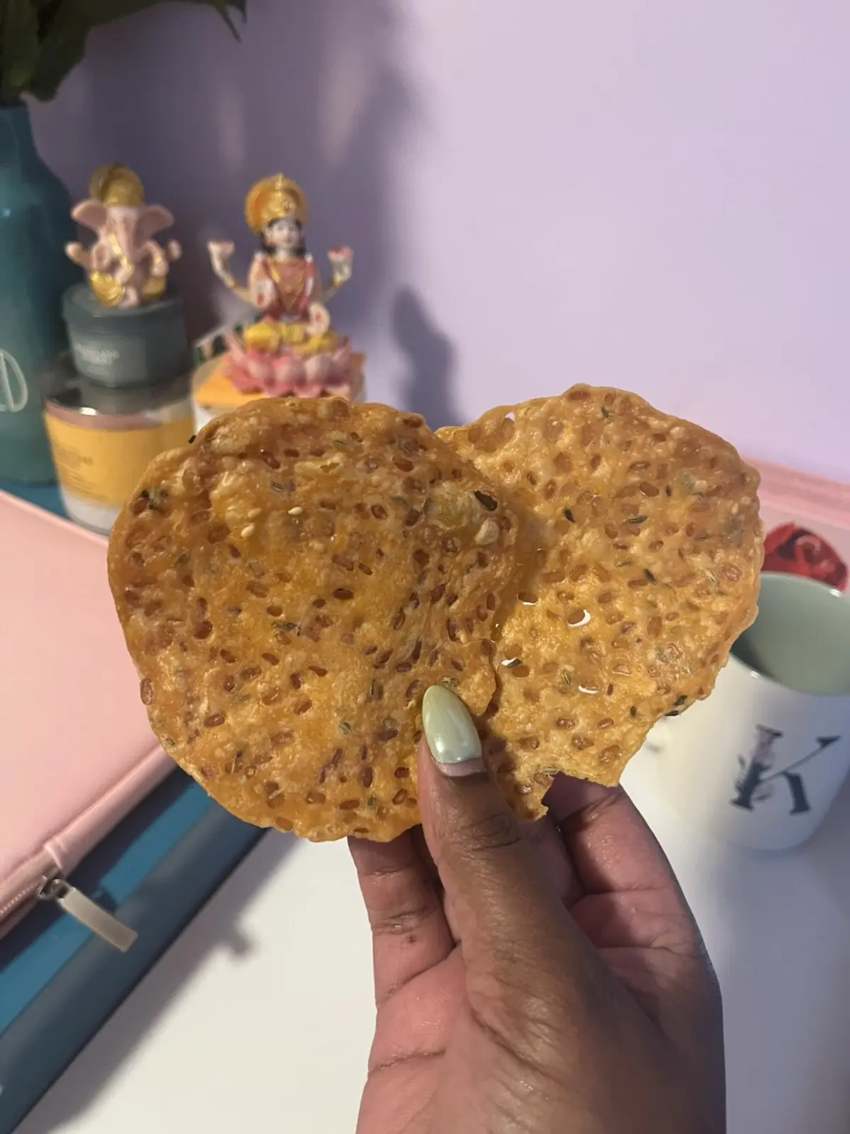 Crispy thattai, flat disc-shaped savoury snacks from Tamil Nadu