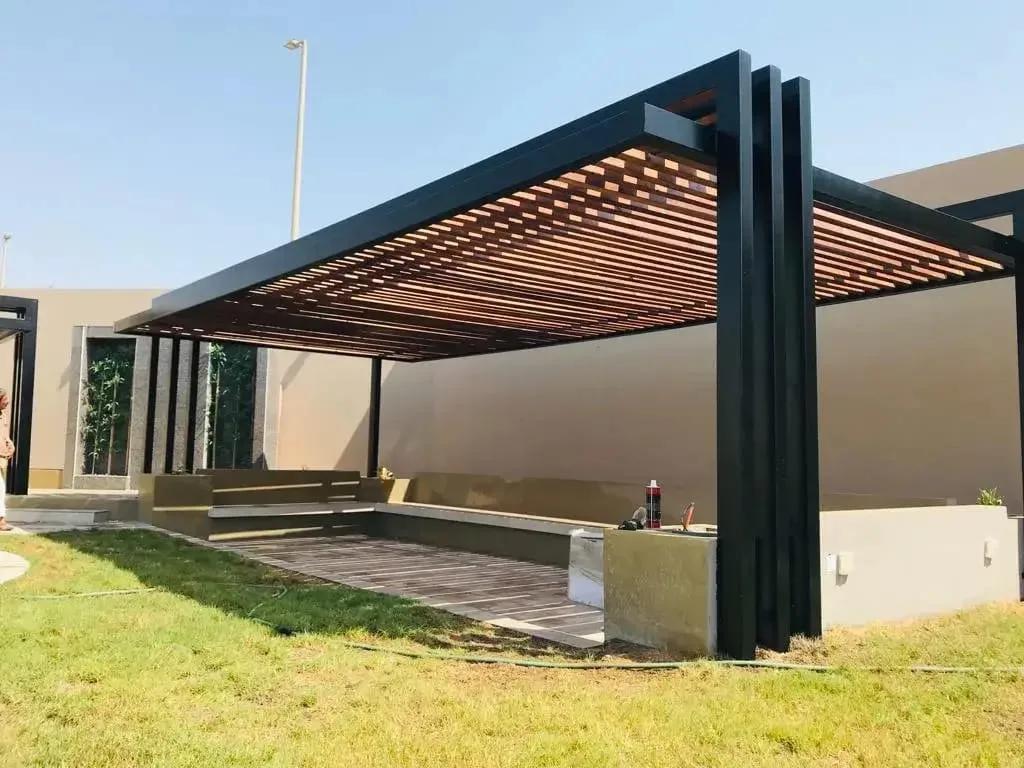 مظلات وسواتر عالية الجودة في جدة — درع المملكة للمظلات