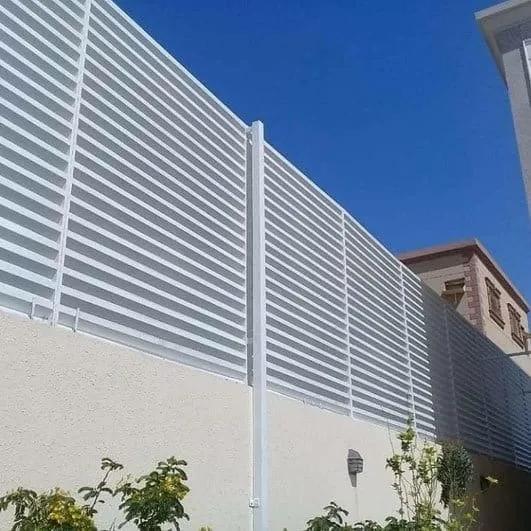 تركيب سواتر حديد شرائح عالية الخصوصية للفلل في جدة — درع المملكة للمظلات