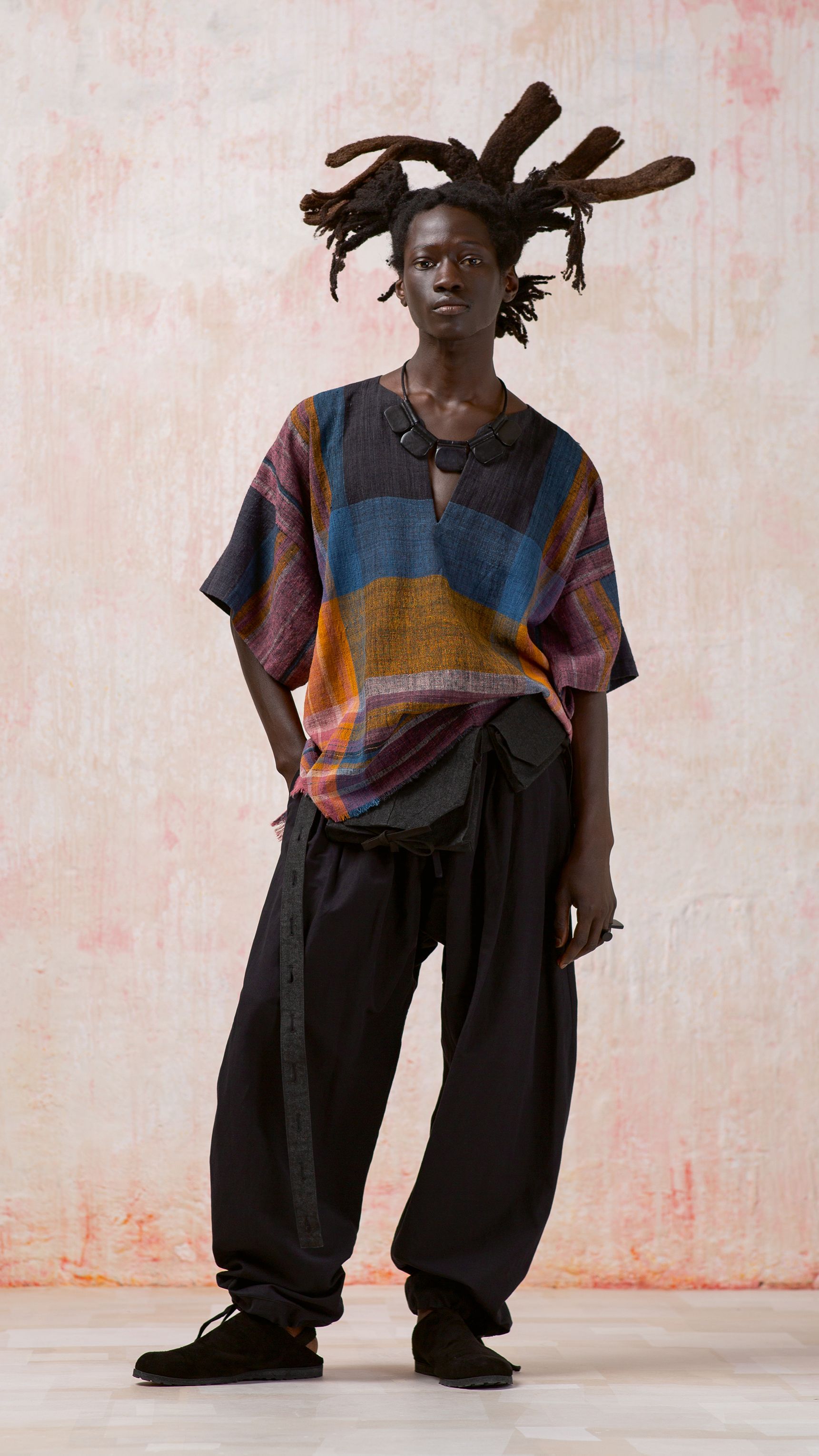 10. A Horizon (AW22) － Jan Jan Van Essche