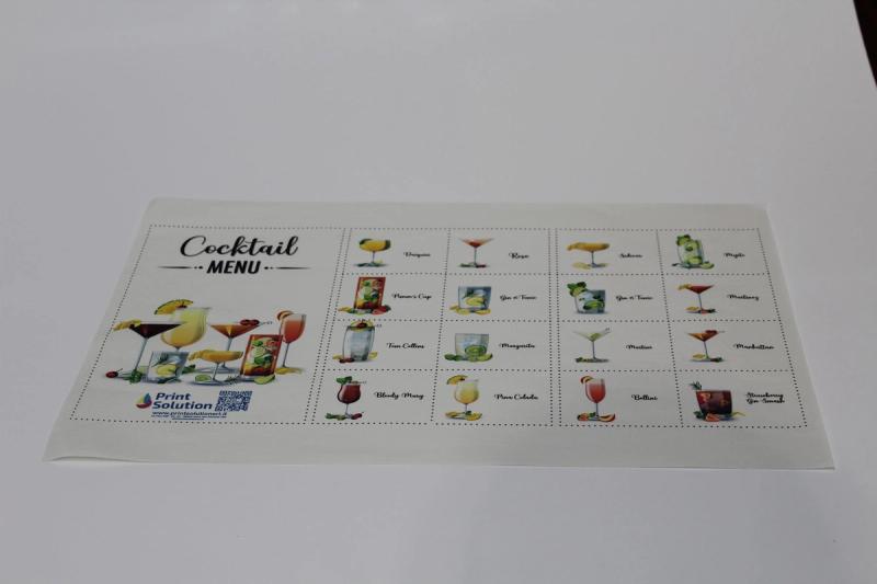 Carta 27x42 stampata con un menu di cocktail