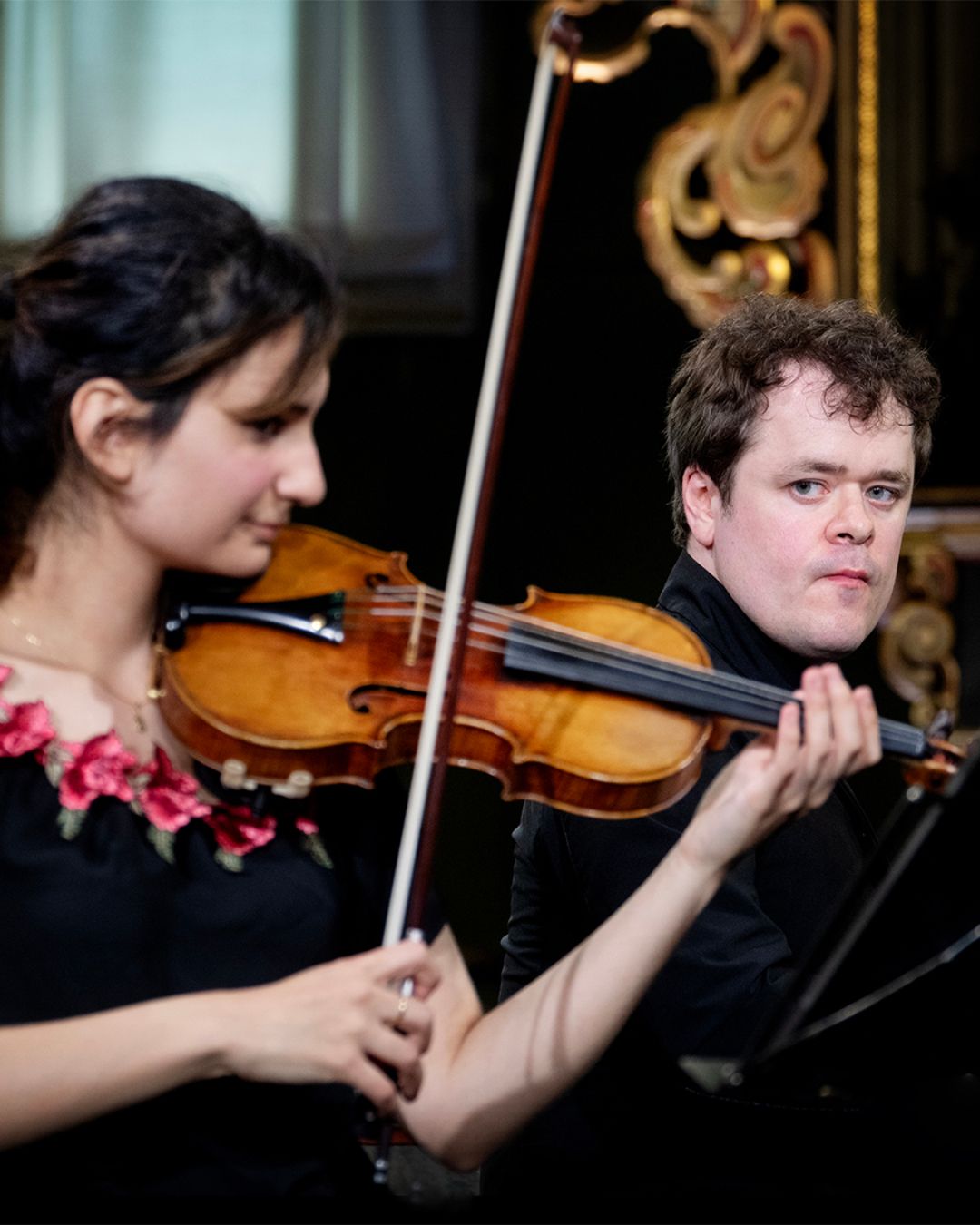 Pianist Benjamin Grosvenor er fokusert under spilling