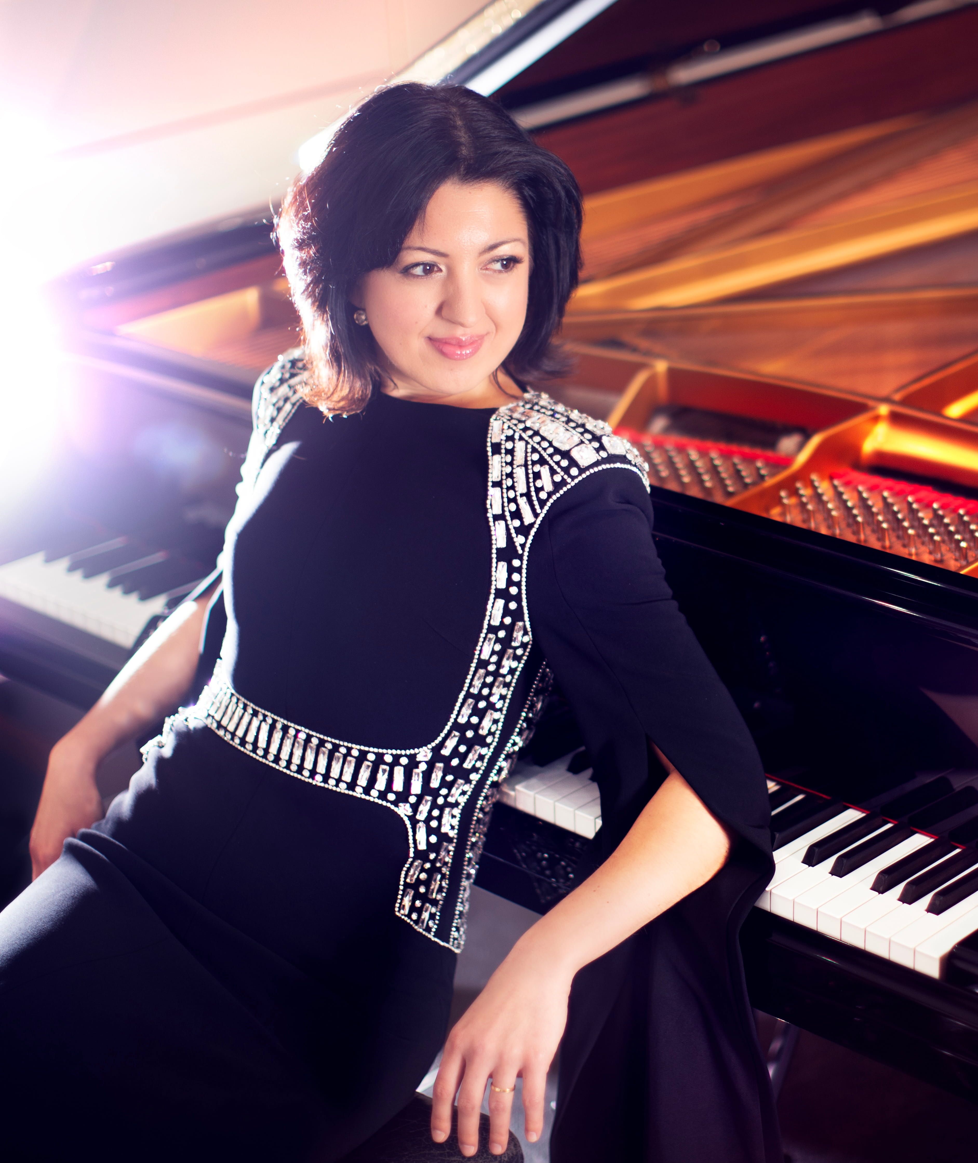 Pianist Alexandra Dariescu
