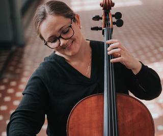 Cellist Frida Fredrikke