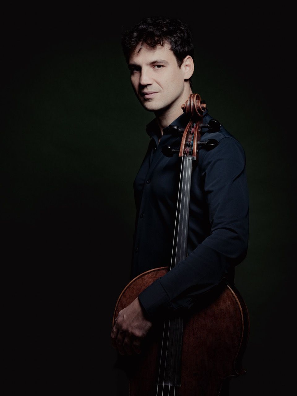 Cellist Victor Julien-Laferrière
