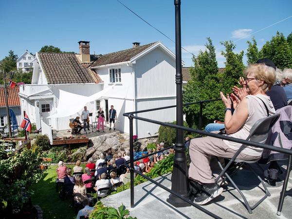 Audience at an At Home concert during Risor Chamber Music Festival