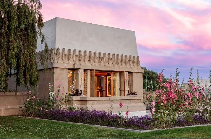 Hollyhock House Guided Tour