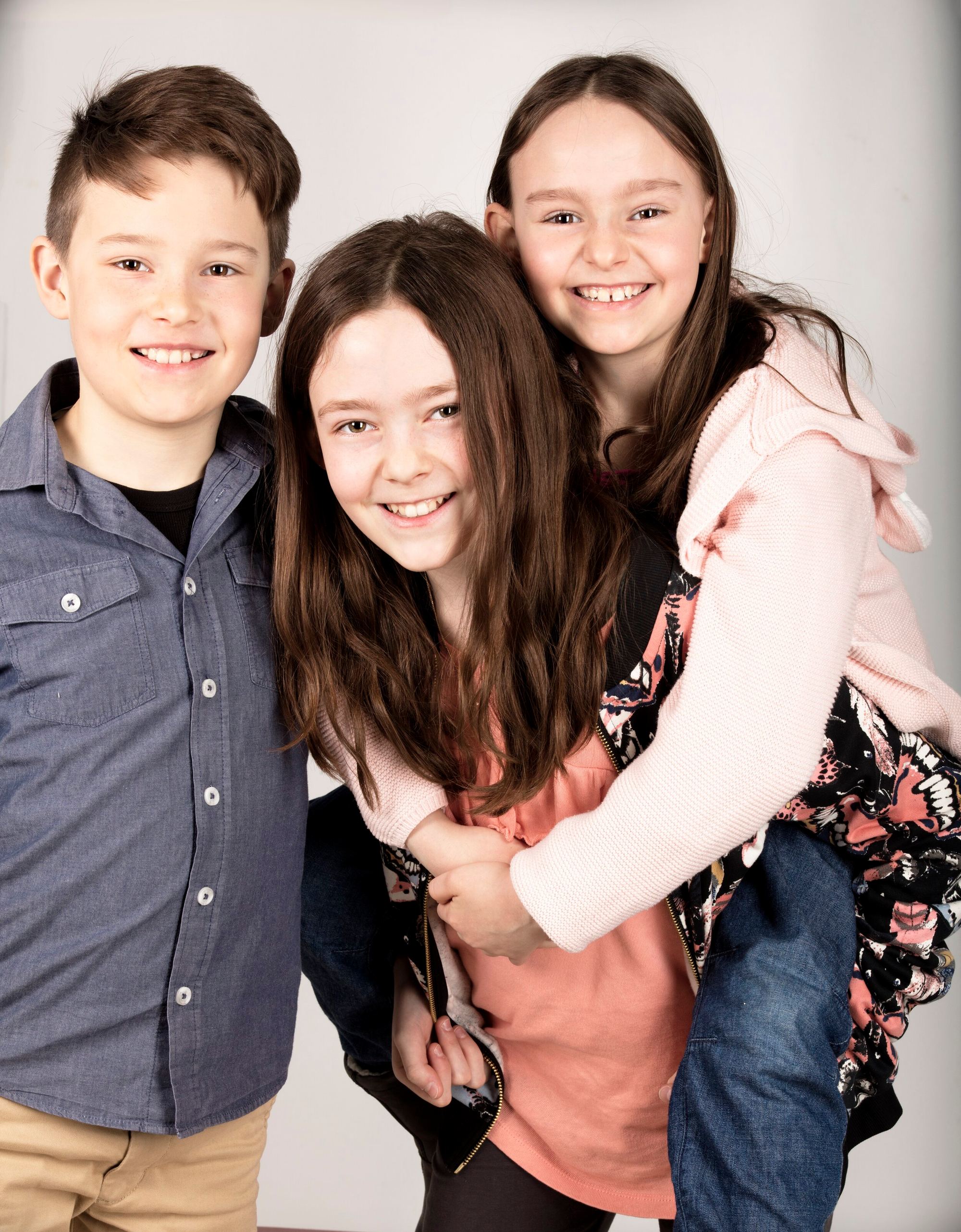 Familjeporträtt i studio