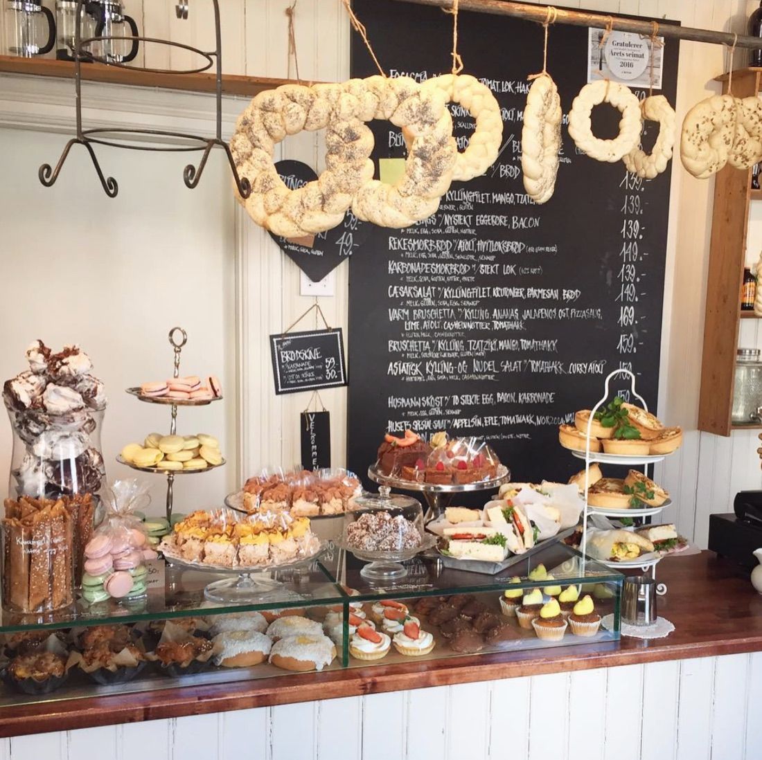 Selskap hos Bakergaarden
