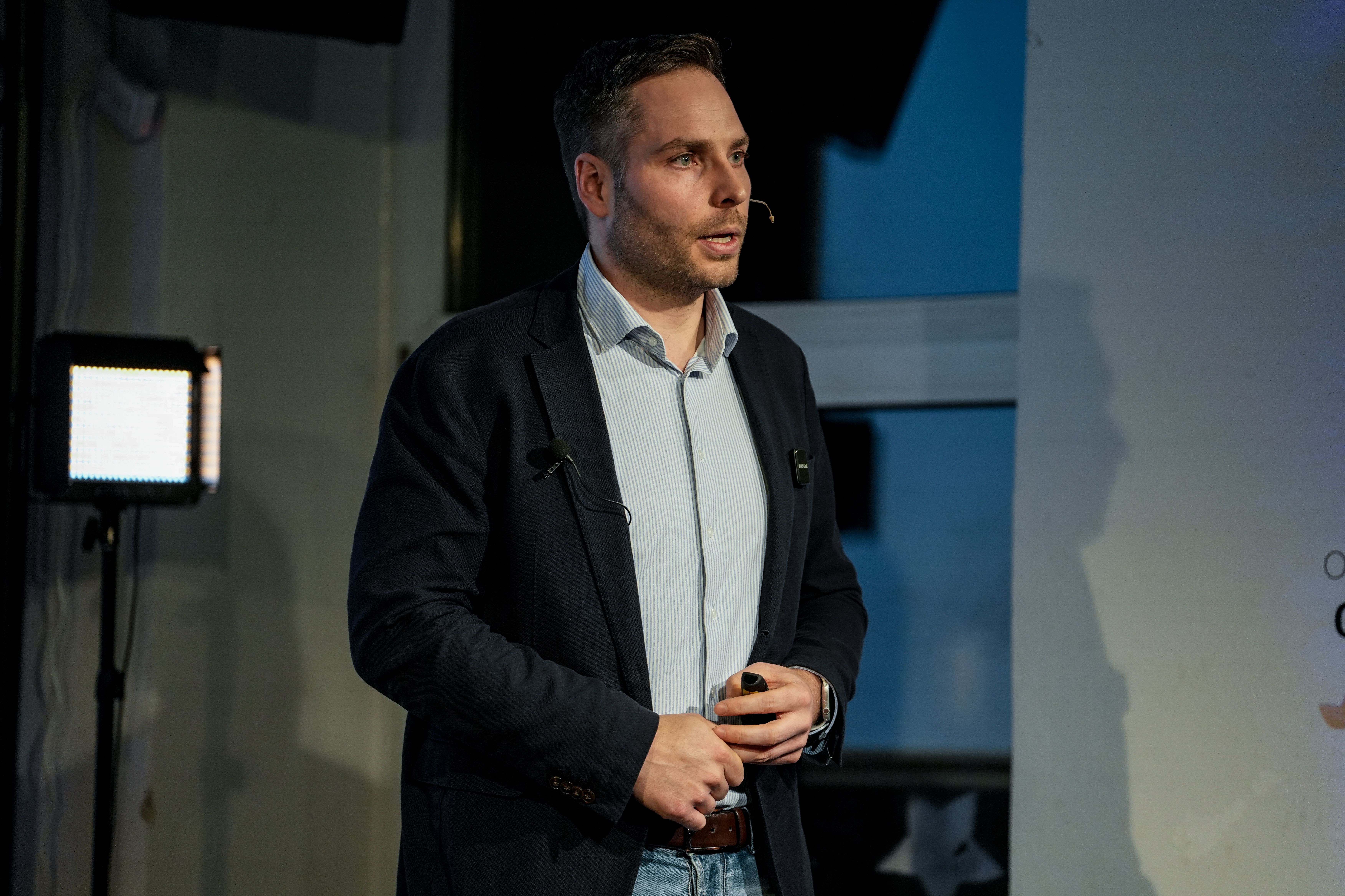 Tim Ruhoff gives the opening speech