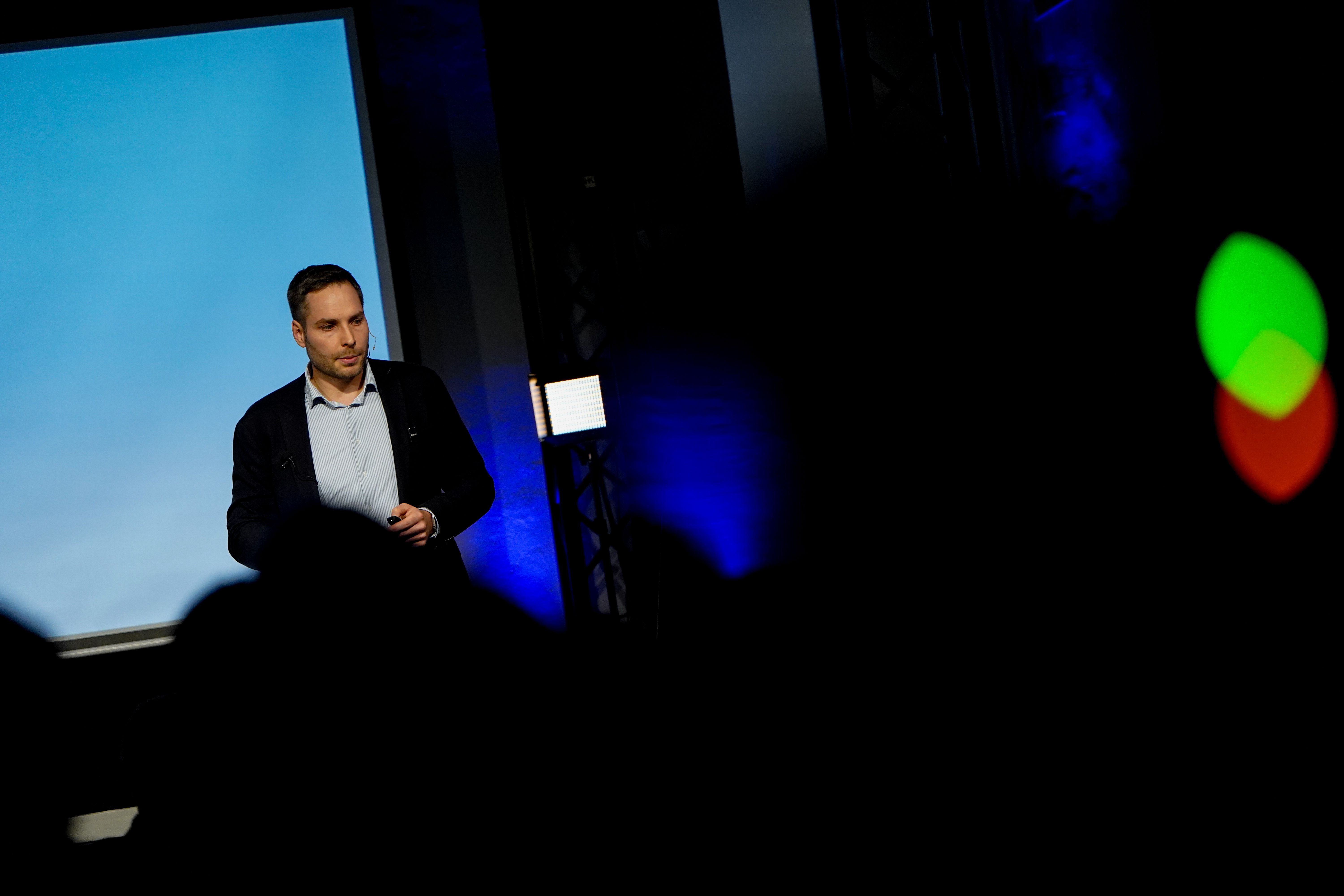 Tim Ruhoff gives the opening speech