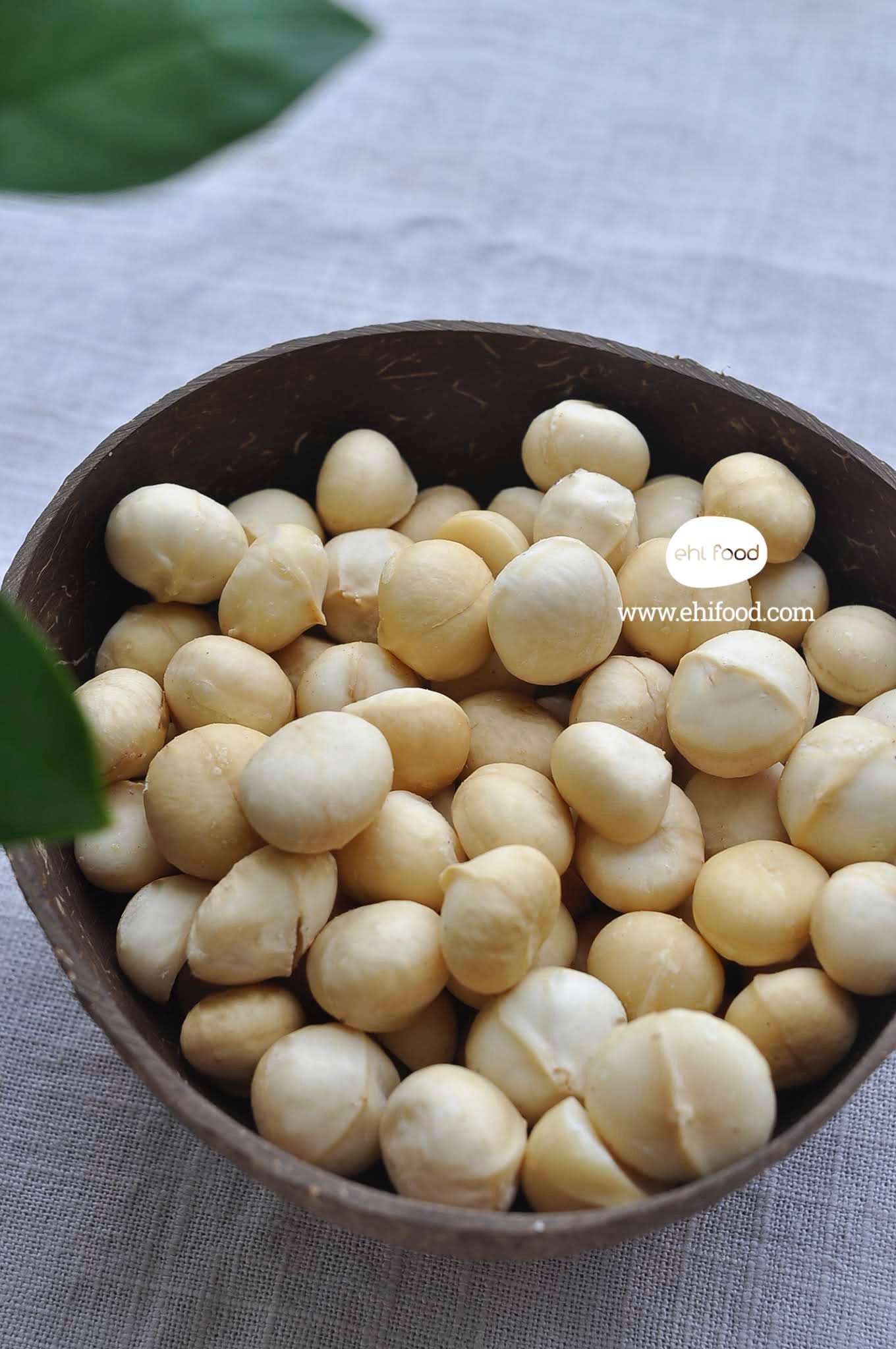 Hand-peeled macadamia nuts from the Central Highlands