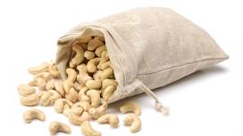 Amount of Cards in Cashews - Eating Cashews and the Keto Diet
