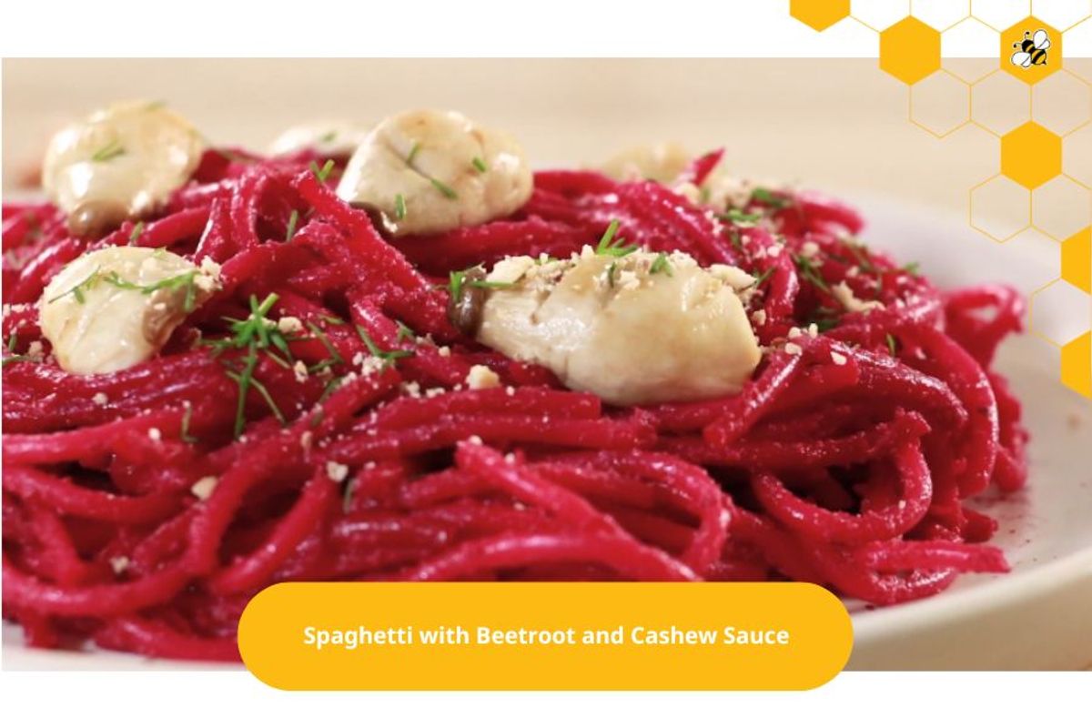 Spaghetti with Beetroot and Cashew Sauce