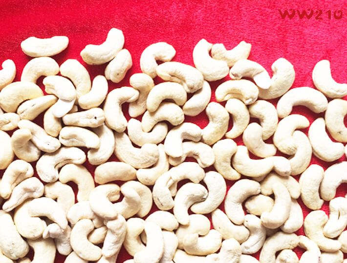 WW210 CASHEW NUTS