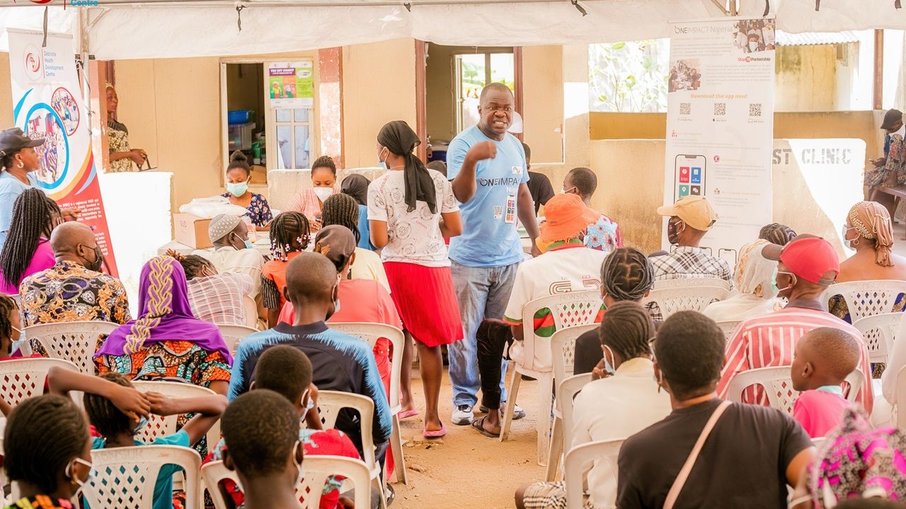DHDC focal point conducting awareness and sensitisation in Lagos.