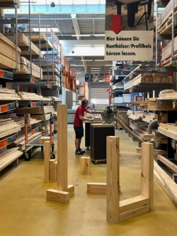 Missing alternative text