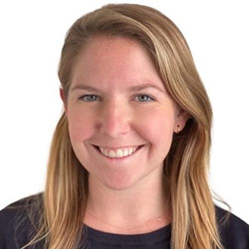 Claire Nelson headshot