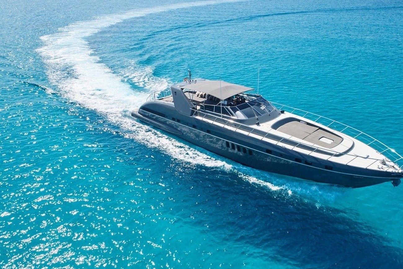 Happy Hour — Mangusta 80 — yacht charter in Puerto Banús and Sotogrande · photo 2