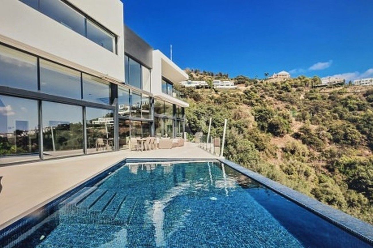 Los Altos de los Monteros — luxury villa for rent in Marbella, Marbella Golden Mile · photo 3