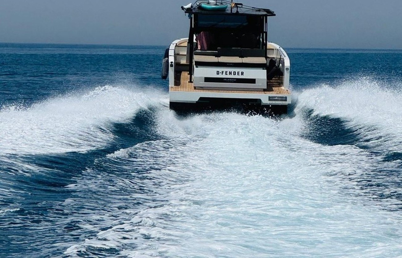 D-Fender D-Fender — yacht charter in Puerto Banús and Sotogrande · photo 4