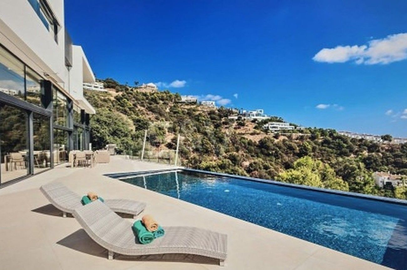 Los Altos de los Monteros — luxury villa for rent in Marbella, Marbella Golden Mile · photo 1