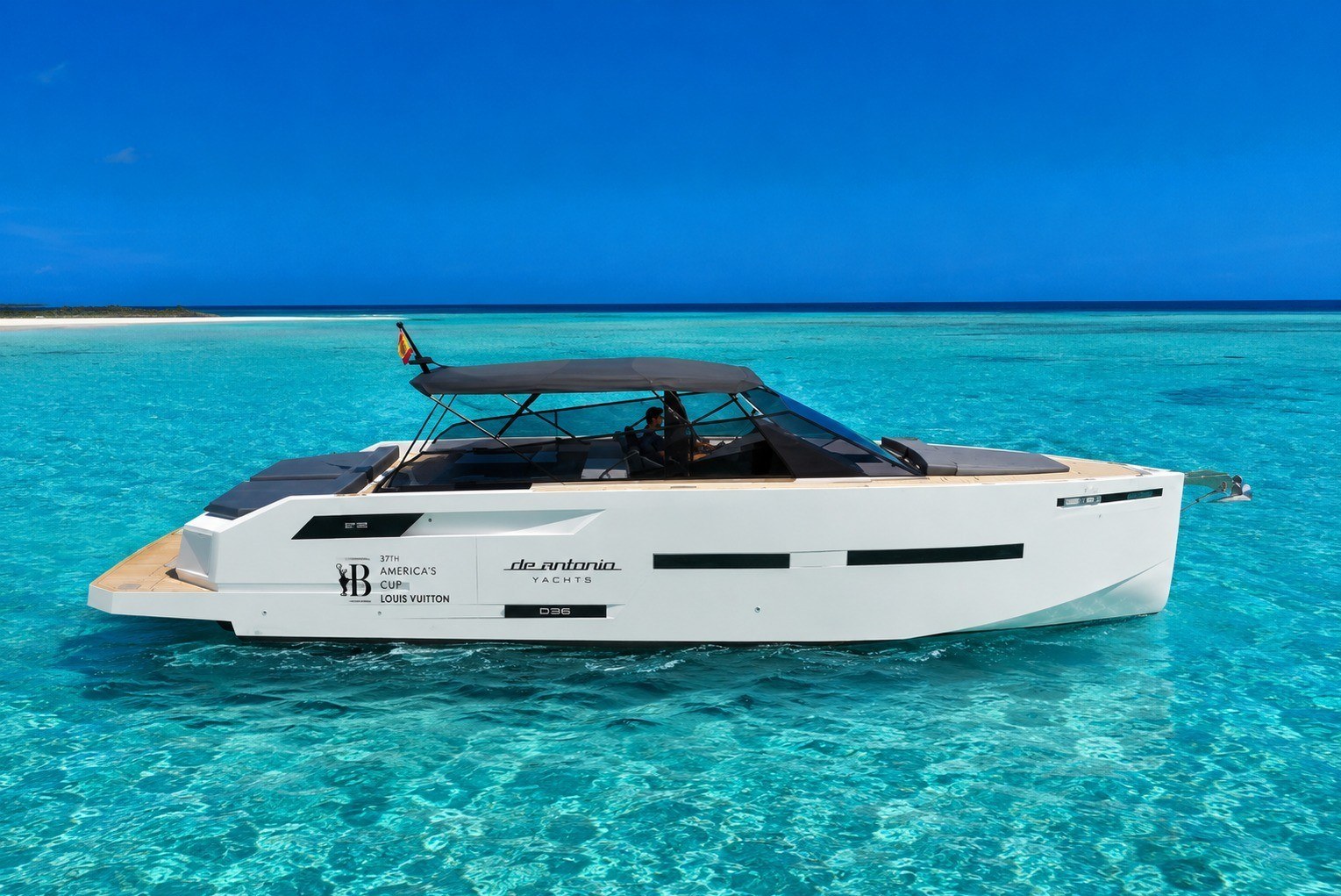 D-Fender D-Fender — yacht charter in Puerto Banús and Sotogrande · photo 1