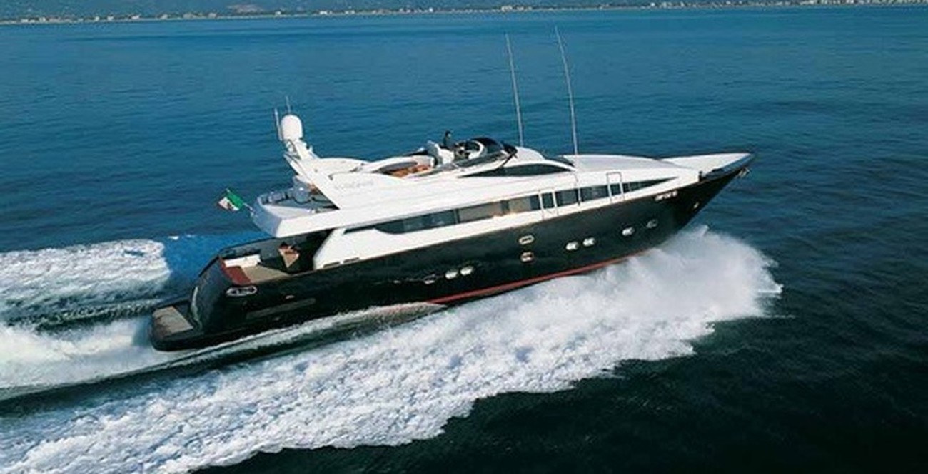 Antago 90 Antago 90 — yacht charter in Puerto Banús and Sotogrande · photo 2