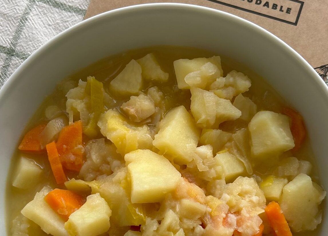 Un clásico vasco para disfrutar en tu mesa: porrusalda de bacalao