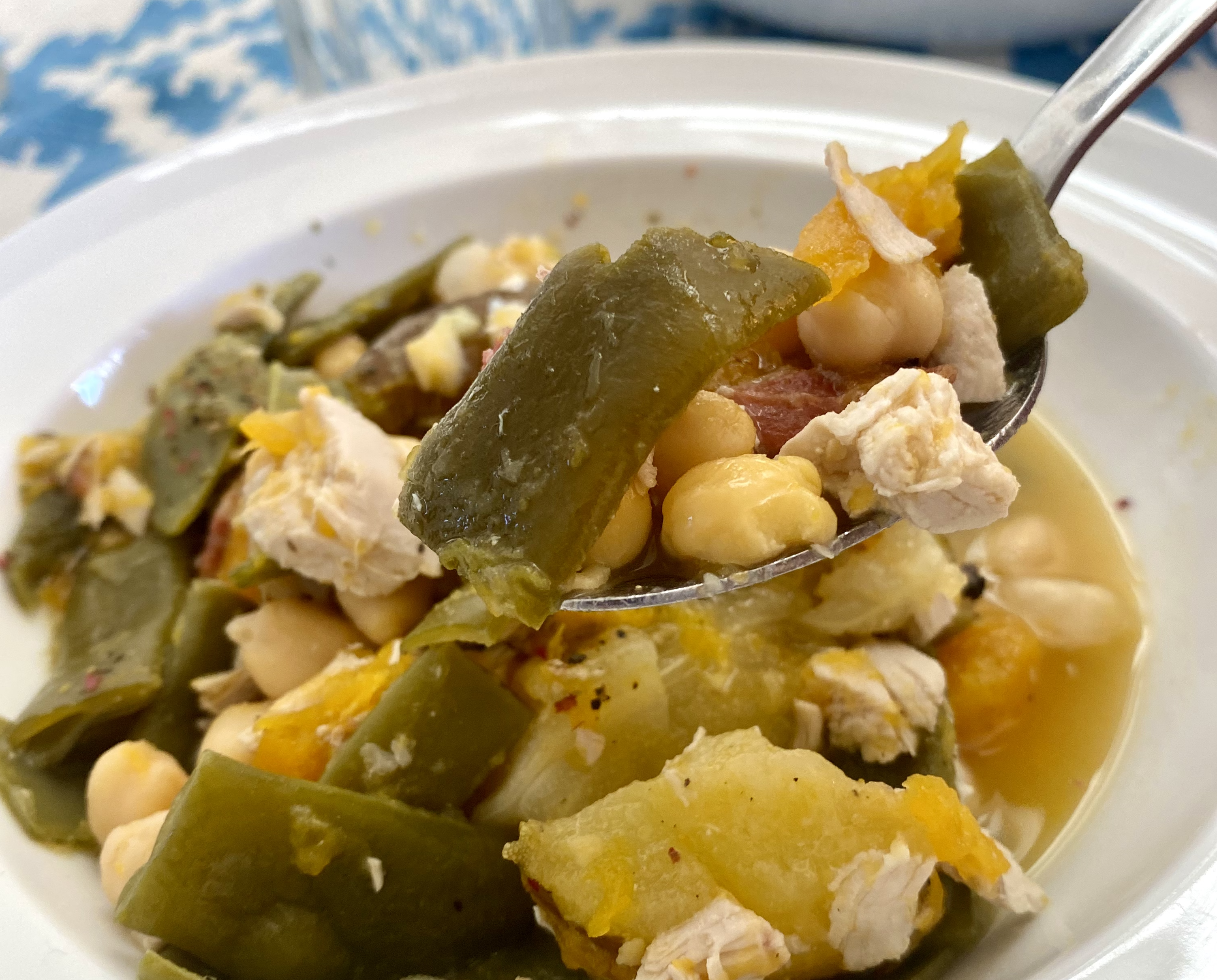 ¿Un puchero con peras? Como lo oyes…