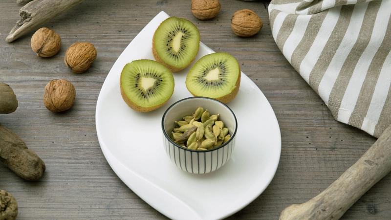 Estoy estreñido porque kiwi no he comido