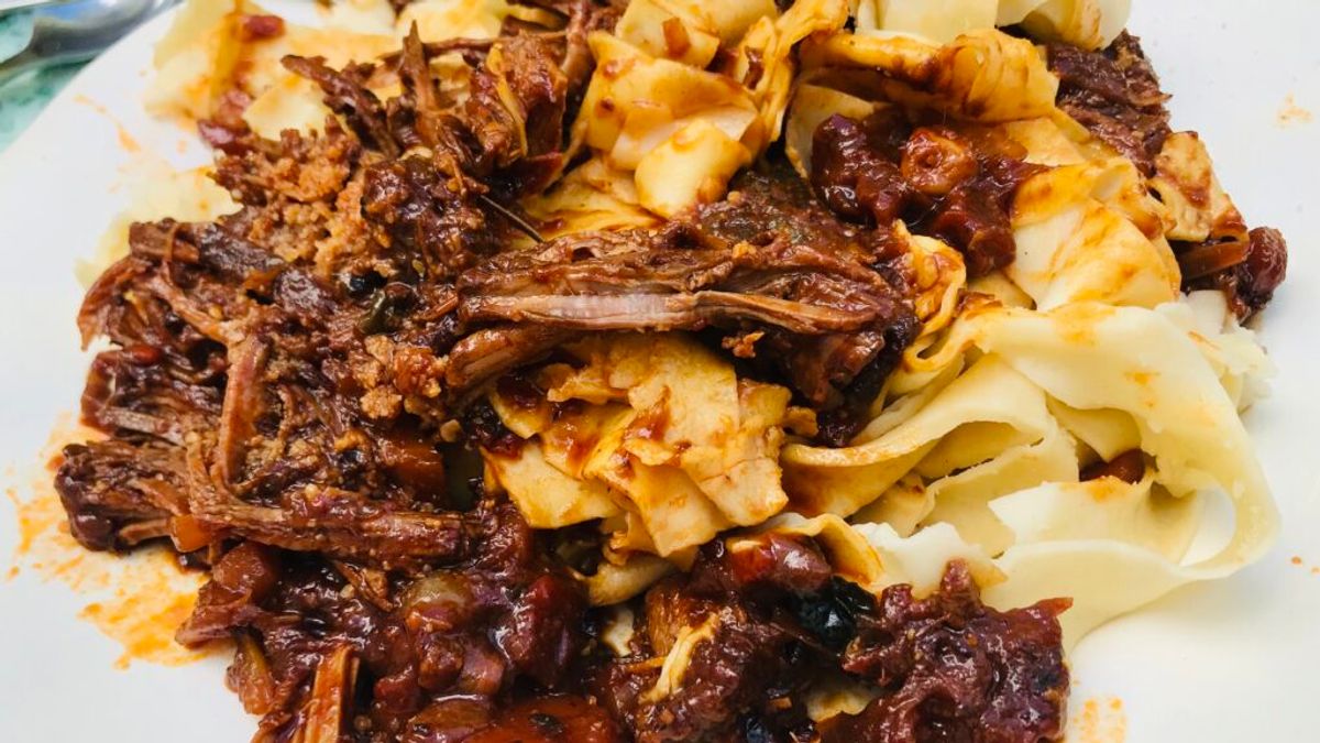 stracotto de ternera a la florencitina con pasta fresca