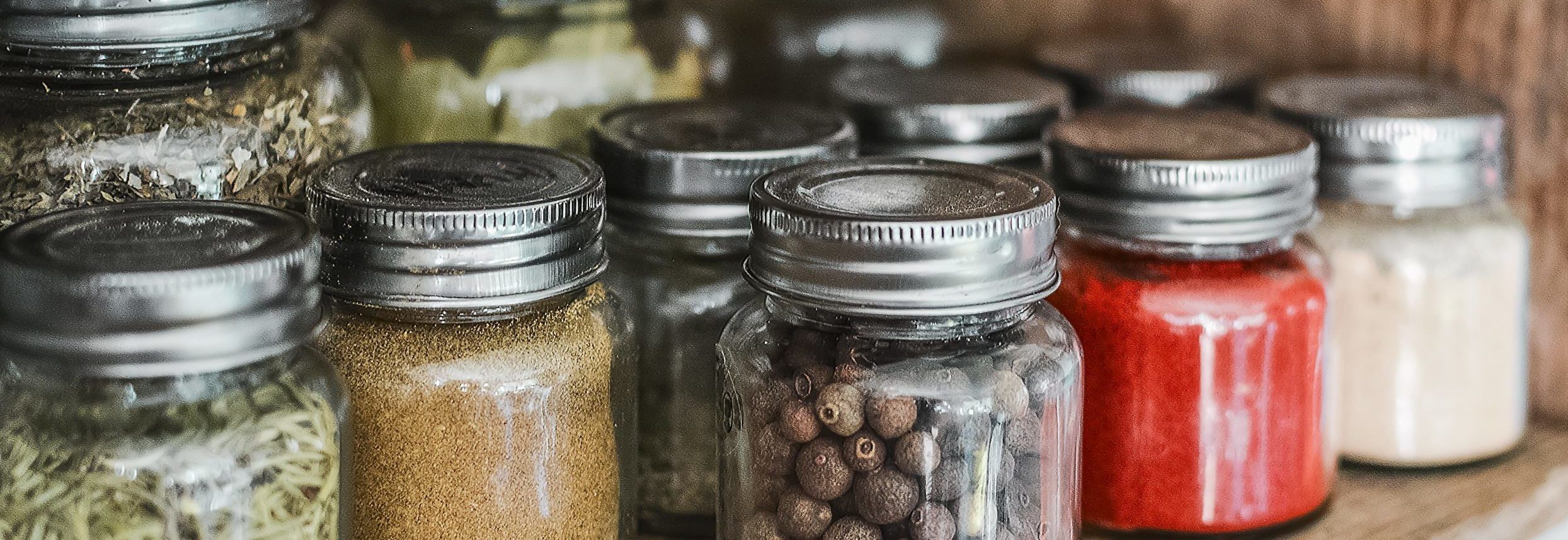 Usos y propiedades de tres especias asiáticas y mediterráneas para elaborar platos sabor-saludables